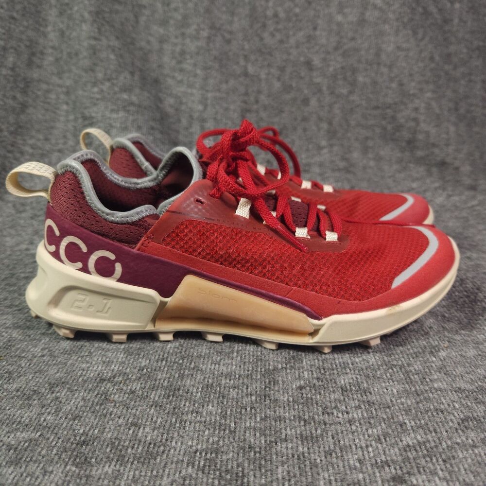 Ecco Biom 2.1 X Country Shoes Women's 36/5.5 Red Leather Trail Running Sneakers